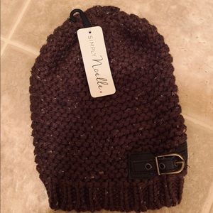 NWT Simply Noelle brown knit hat